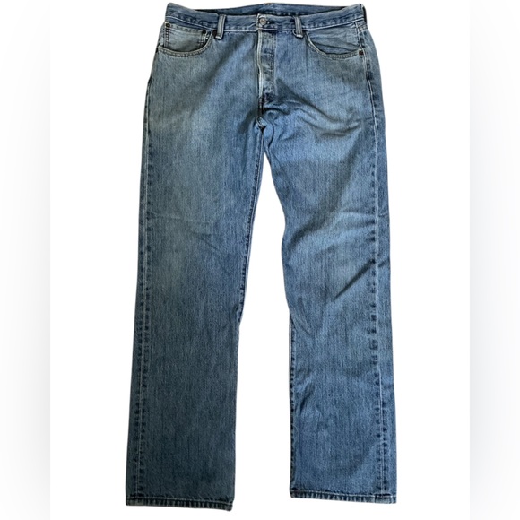 Levi's Light Blue Straight Jeans Sz 35 - Picture 1 of 16